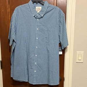 St. John's Bay Men's Blue and White Checkered Shirt